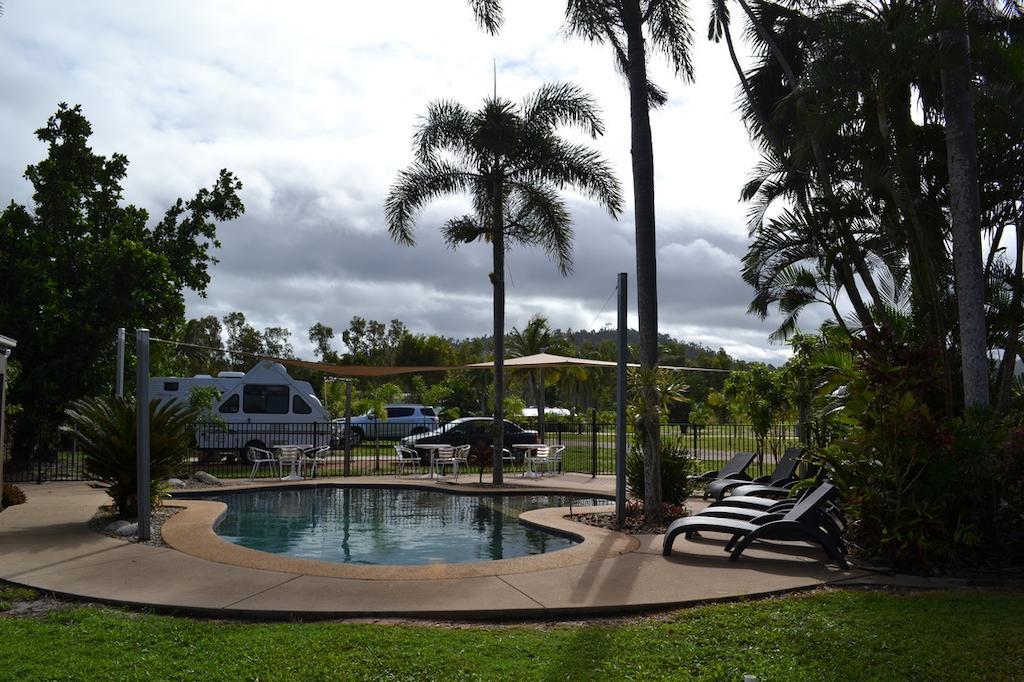 Dunk Island View Caravan Park Hotel Wongaling Beach Buitenkant foto